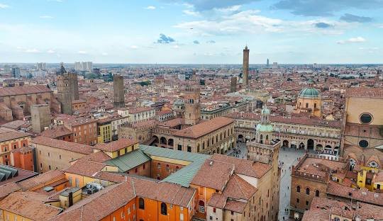 buy weed in Bologna Italy (2026)