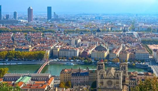 buy weed in lyon france in 2026